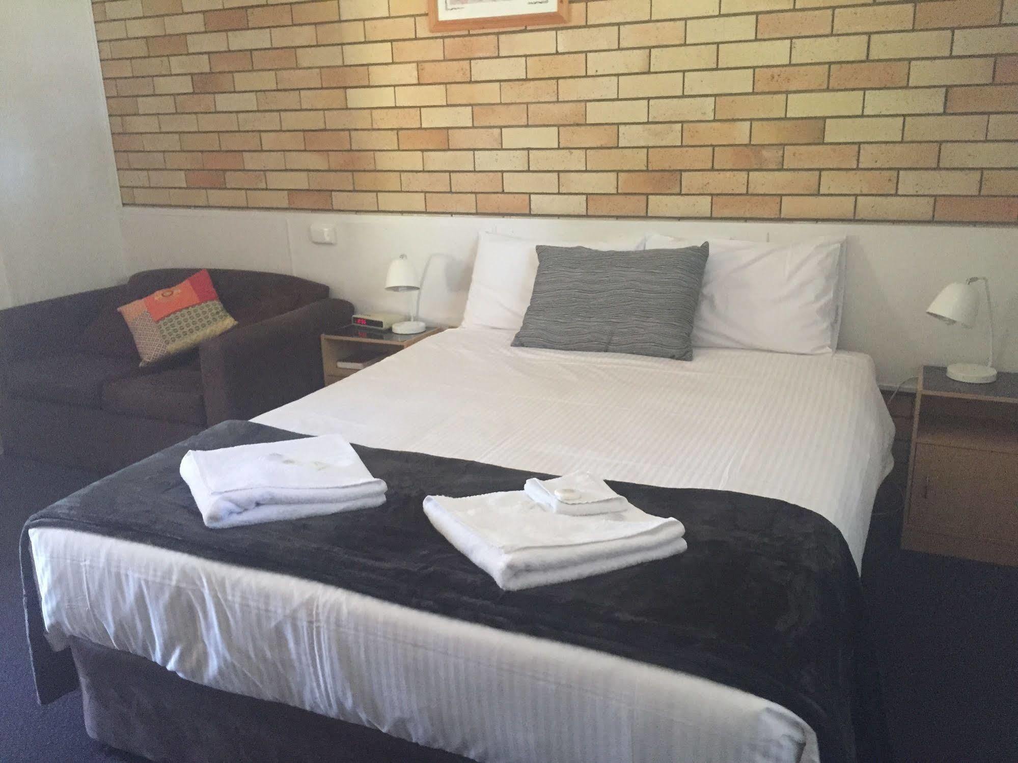 Motel Glenworth Тувумба Экстерьер фото